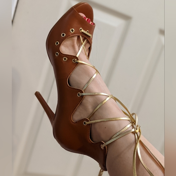 le chateau Shoes - New tan leather Brazil designer lace-up 39 stiletto sandals